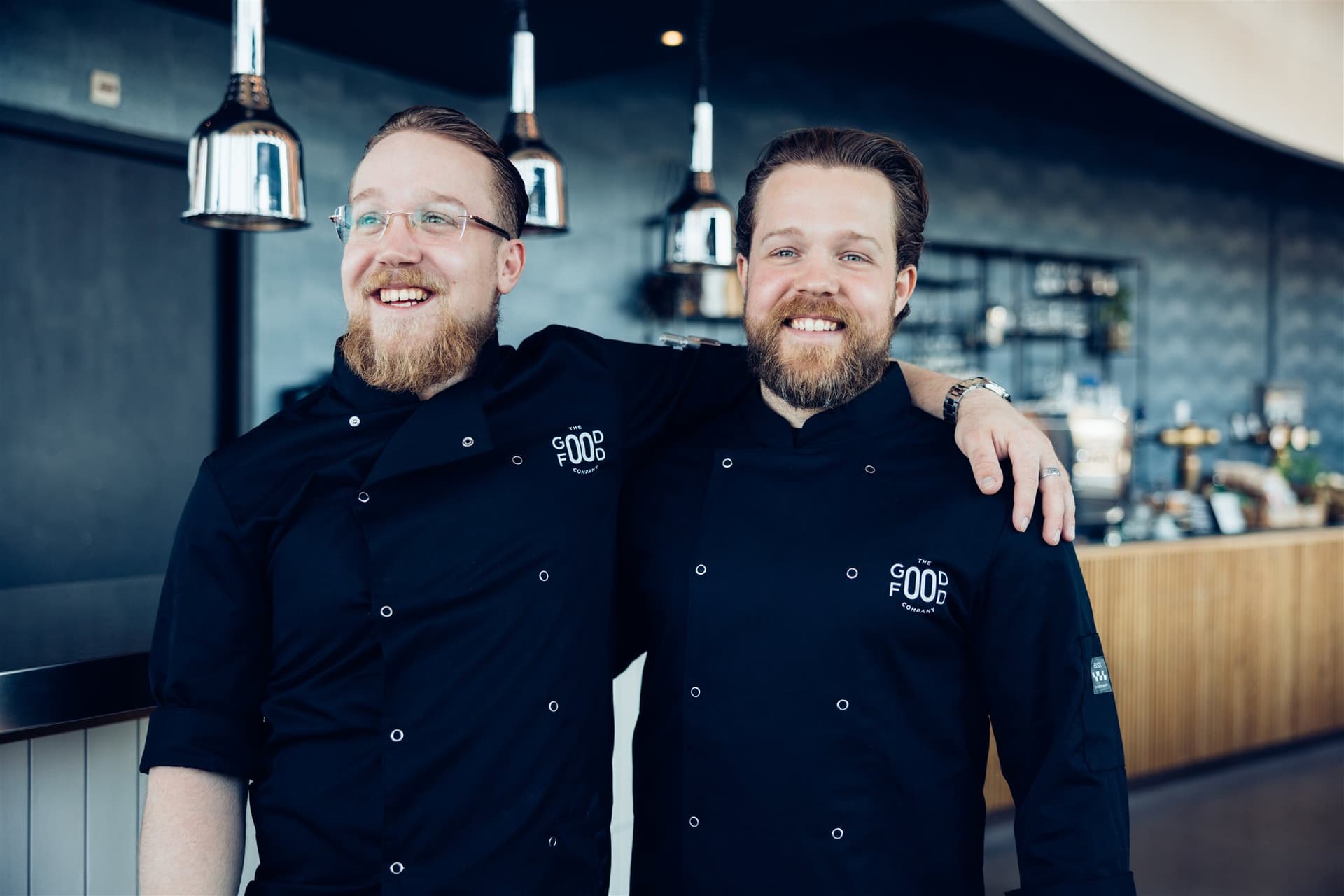 Founders Harm and Daan in their kitchen